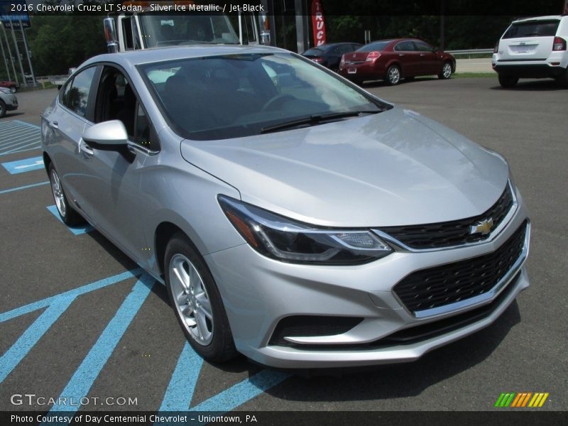 Silver Ice Metallic / Jet Black 2016 Chevrolet Cruze LT Sedan