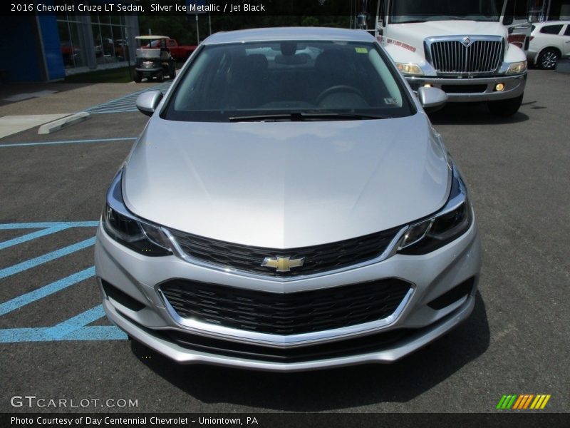Silver Ice Metallic / Jet Black 2016 Chevrolet Cruze LT Sedan