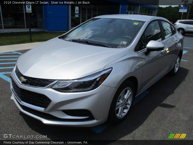 Silver Ice Metallic / Jet Black 2016 Chevrolet Cruze LT Sedan