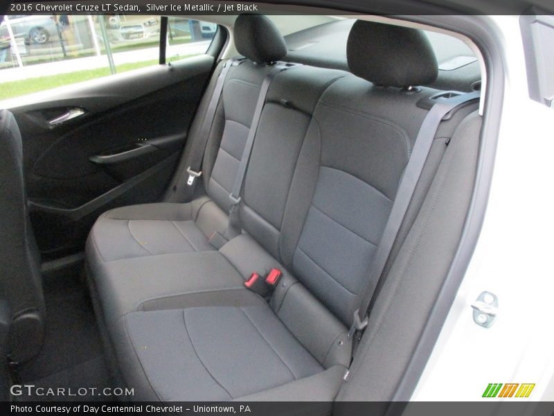 Silver Ice Metallic / Jet Black 2016 Chevrolet Cruze LT Sedan