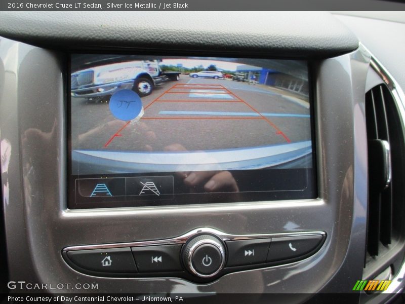 Silver Ice Metallic / Jet Black 2016 Chevrolet Cruze LT Sedan