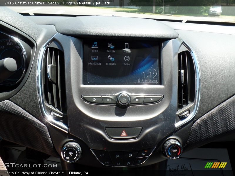 Tungsten Metallic / Jet Black 2016 Chevrolet Cruze LT Sedan