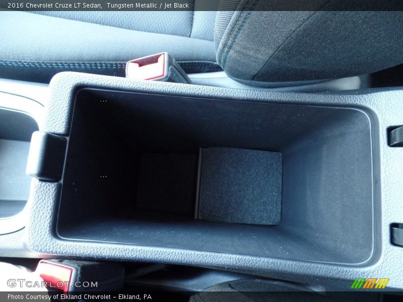 Tungsten Metallic / Jet Black 2016 Chevrolet Cruze LT Sedan