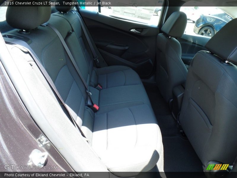 Tungsten Metallic / Jet Black 2016 Chevrolet Cruze LT Sedan