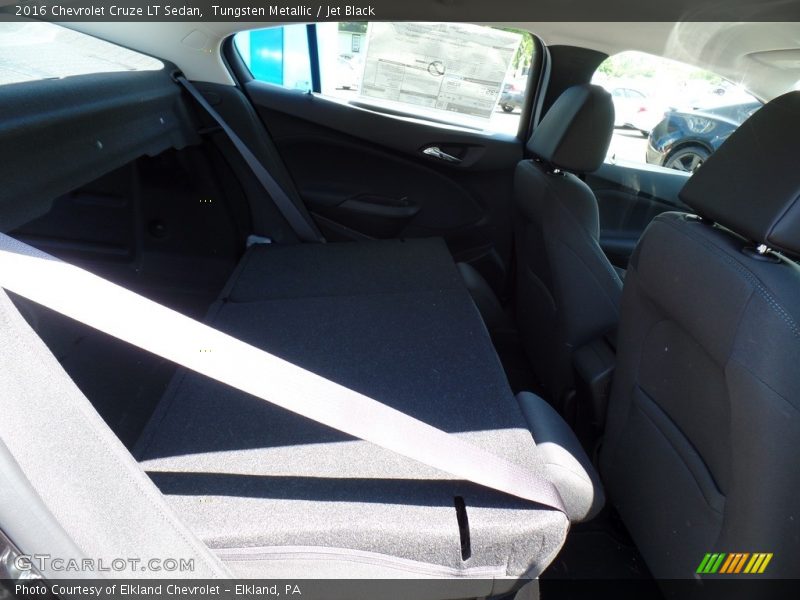 Tungsten Metallic / Jet Black 2016 Chevrolet Cruze LT Sedan