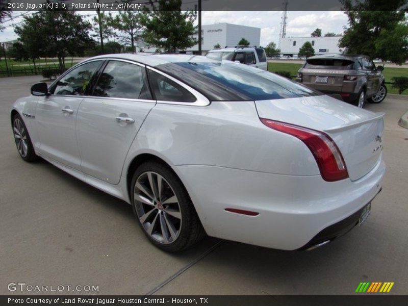 Polaris White / Jet/Ivory 2016 Jaguar XJ 3.0