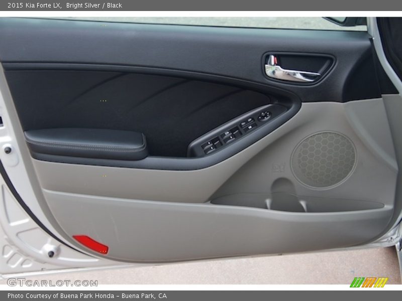 Bright Silver / Black 2015 Kia Forte LX