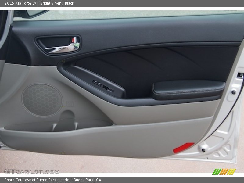 Bright Silver / Black 2015 Kia Forte LX