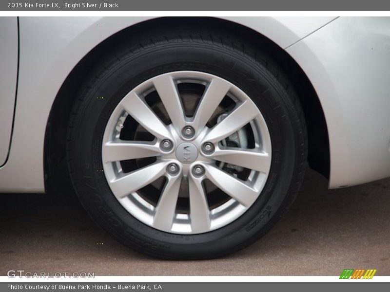 Bright Silver / Black 2015 Kia Forte LX