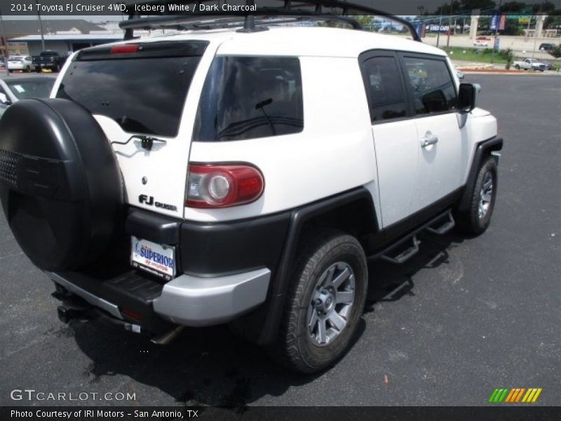 Iceberg White / Dark Charcoal 2014 Toyota FJ Cruiser 4WD