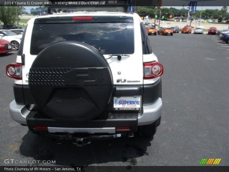 Iceberg White / Dark Charcoal 2014 Toyota FJ Cruiser 4WD