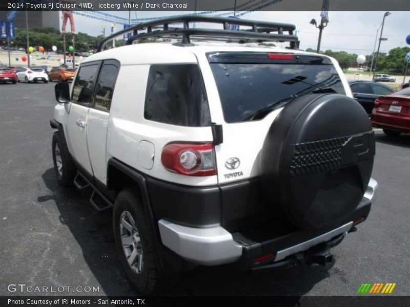 Iceberg White / Dark Charcoal 2014 Toyota FJ Cruiser 4WD