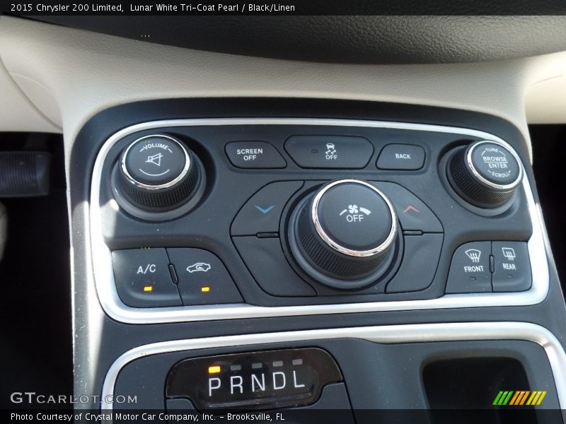 Lunar White Tri-Coat Pearl / Black/Linen 2015 Chrysler 200 Limited