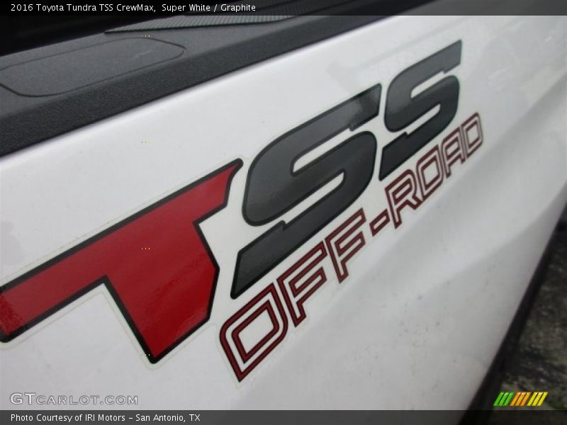 Super White / Graphite 2016 Toyota Tundra TSS CrewMax