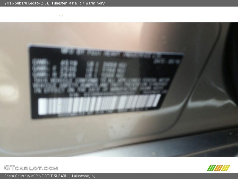 Tungsten Metallic / Warm Ivory 2016 Subaru Legacy 2.5i