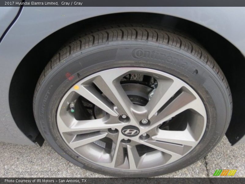 Gray / Gray 2017 Hyundai Elantra Limited