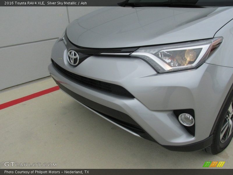 Silver Sky Metallic / Ash 2016 Toyota RAV4 XLE