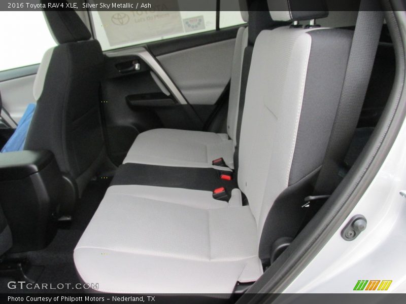 Silver Sky Metallic / Ash 2016 Toyota RAV4 XLE
