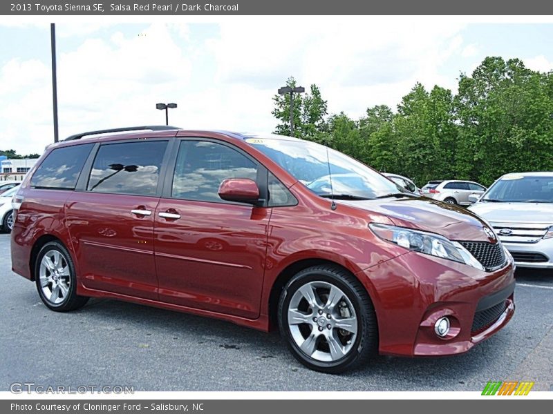 Salsa Red Pearl / Dark Charcoal 2013 Toyota Sienna SE