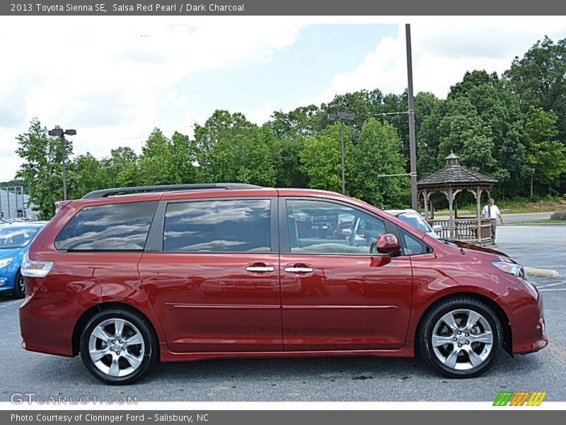 Salsa Red Pearl / Dark Charcoal 2013 Toyota Sienna SE