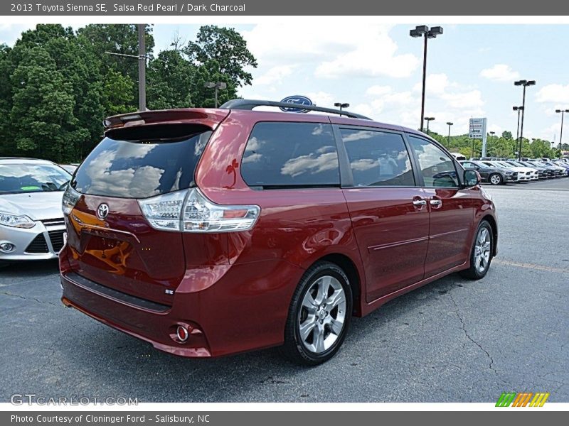 Salsa Red Pearl / Dark Charcoal 2013 Toyota Sienna SE