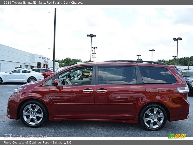 Salsa Red Pearl / Dark Charcoal 2013 Toyota Sienna SE
