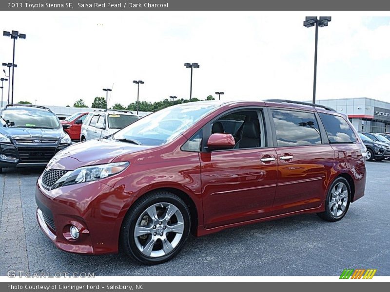 Salsa Red Pearl / Dark Charcoal 2013 Toyota Sienna SE