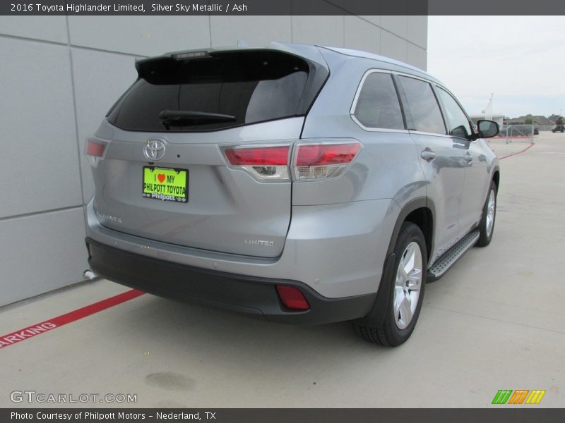 Silver Sky Metallic / Ash 2016 Toyota Highlander Limited