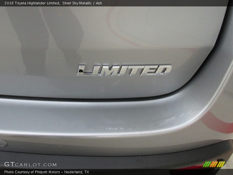 Silver Sky Metallic / Ash 2016 Toyota Highlander Limited