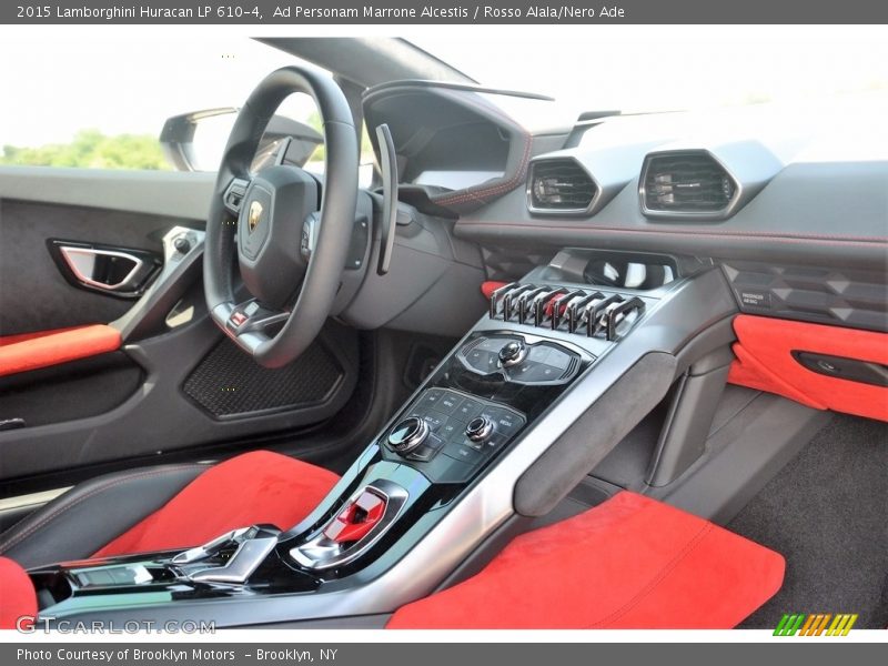 Controls of 2015 Huracan LP 610-4