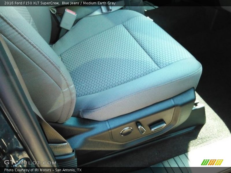 Blue Jeans / Medium Earth Gray 2016 Ford F150 XLT SuperCrew