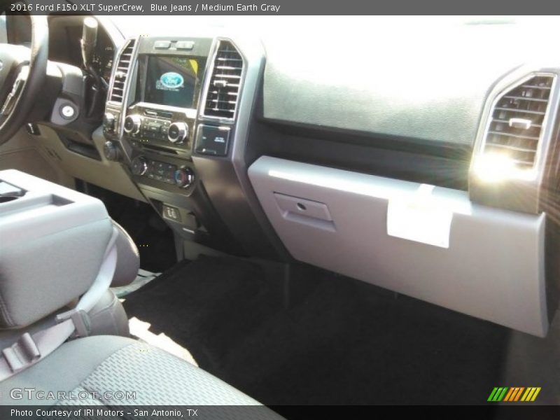 Blue Jeans / Medium Earth Gray 2016 Ford F150 XLT SuperCrew