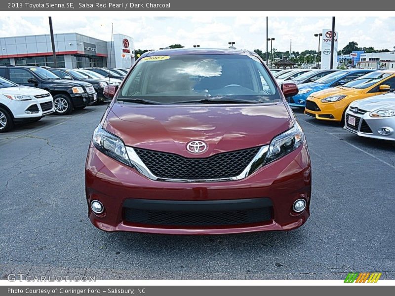Salsa Red Pearl / Dark Charcoal 2013 Toyota Sienna SE