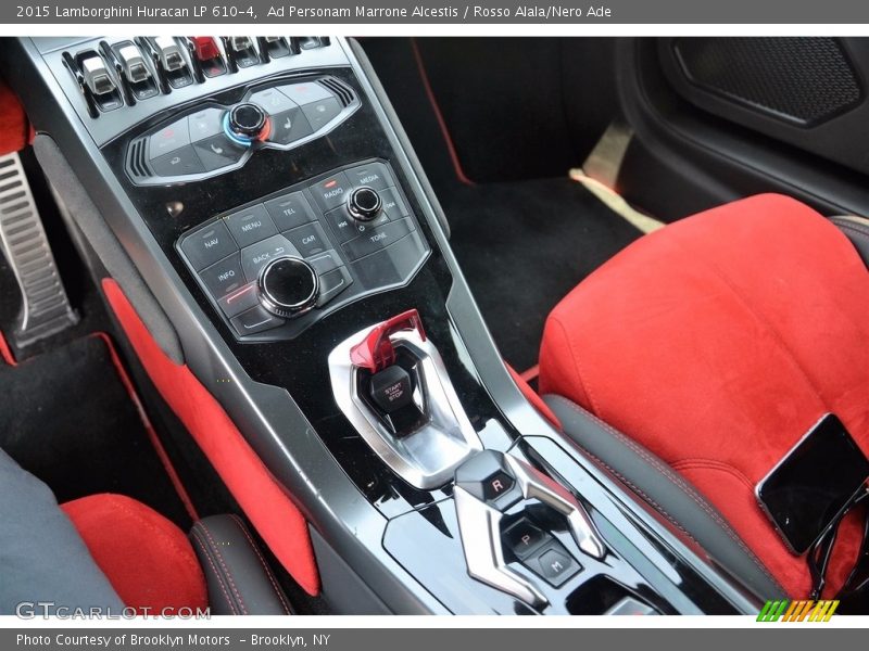 Controls of 2015 Huracan LP 610-4