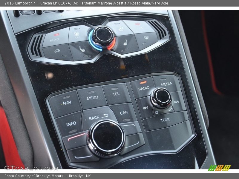 Controls of 2015 Huracan LP 610-4