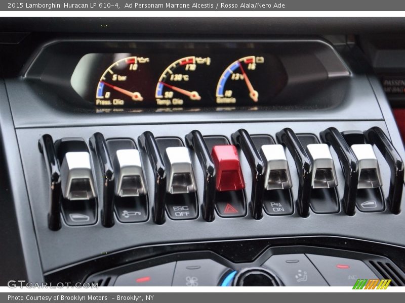 Controls of 2015 Huracan LP 610-4