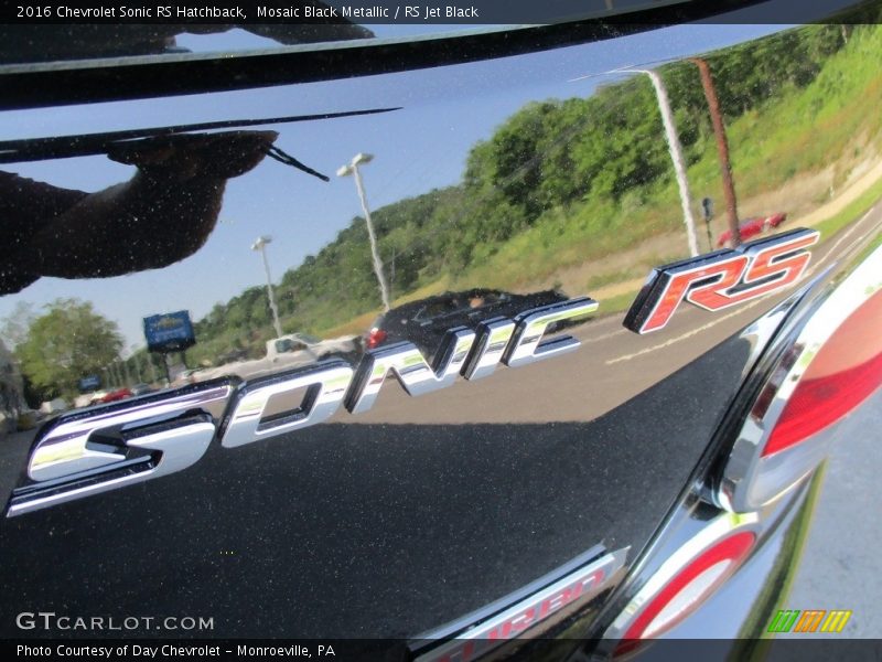 Mosaic Black Metallic / RS Jet Black 2016 Chevrolet Sonic RS Hatchback