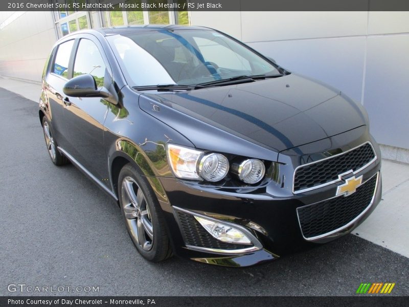 Front 3/4 View of 2016 Sonic RS Hatchback