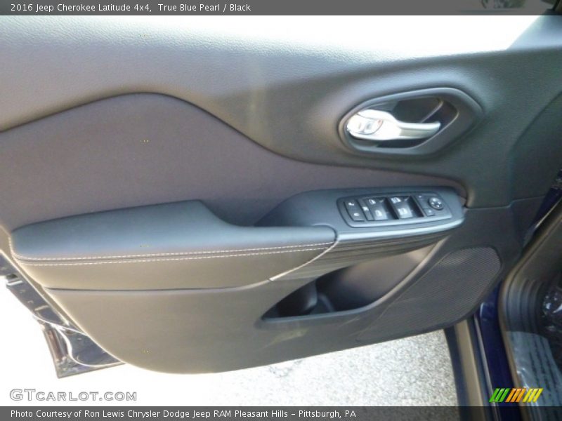 True Blue Pearl / Black 2016 Jeep Cherokee Latitude 4x4