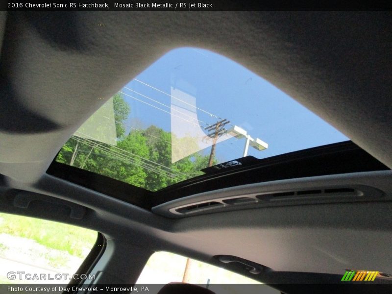 Mosaic Black Metallic / RS Jet Black 2016 Chevrolet Sonic RS Hatchback