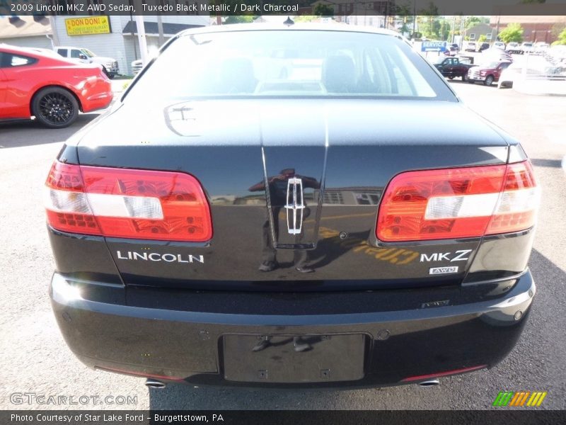 Tuxedo Black Metallic / Dark Charcoal 2009 Lincoln MKZ AWD Sedan