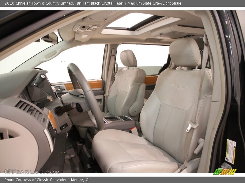 Brilliant Black Crystal Pearl / Medium Slate Gray/Light Shale 2010 Chrysler Town & Country Limited
