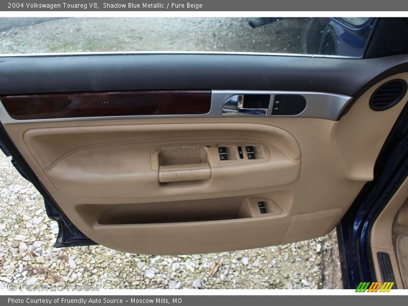 Shadow Blue Metallic / Pure Beige 2004 Volkswagen Touareg V8