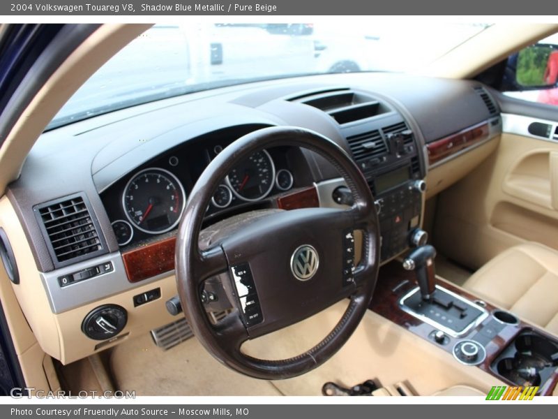 Shadow Blue Metallic / Pure Beige 2004 Volkswagen Touareg V8
