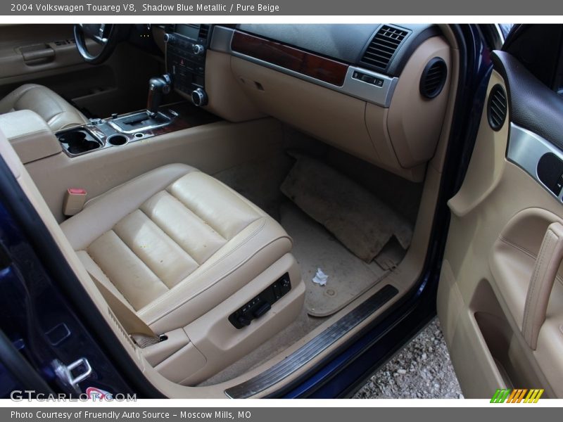 Shadow Blue Metallic / Pure Beige 2004 Volkswagen Touareg V8