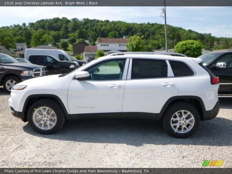 Bright White / Black 2016 Jeep Cherokee Latitude 4x4