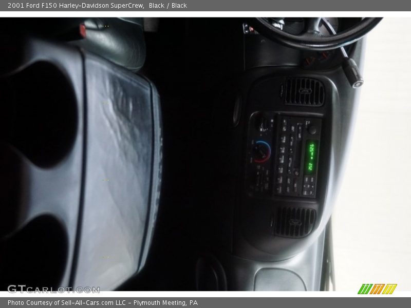 Black / Black 2001 Ford F150 Harley-Davidson SuperCrew