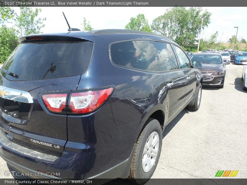 Blue Velvet Metallic / Dark Titanium/Light Titanium 2016 Chevrolet Traverse LS