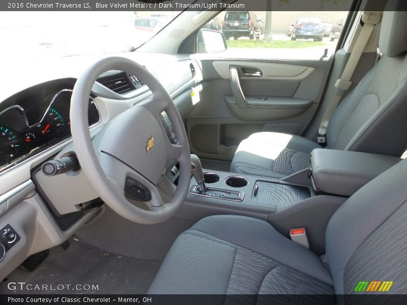 Blue Velvet Metallic / Dark Titanium/Light Titanium 2016 Chevrolet Traverse LS