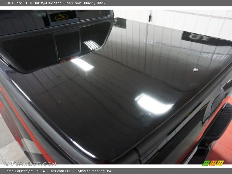 Black / Black 2001 Ford F150 Harley-Davidson SuperCrew